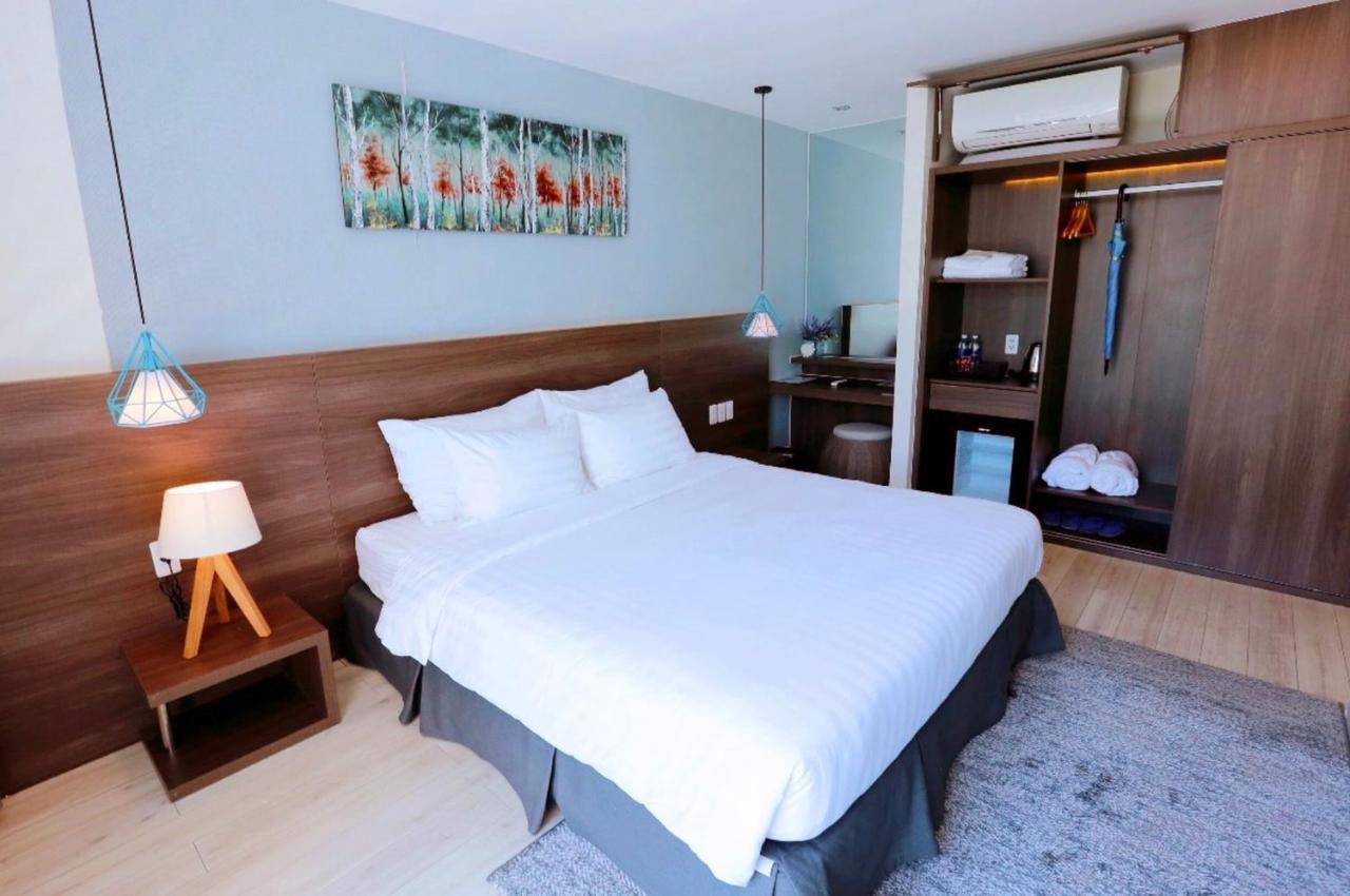 Okinawa Villas And Beach Club - Oceanami Resort Long Hai Exterior foto